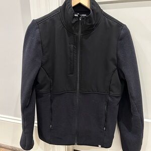 Figs Women’s 251 Performance black fleece medium regular